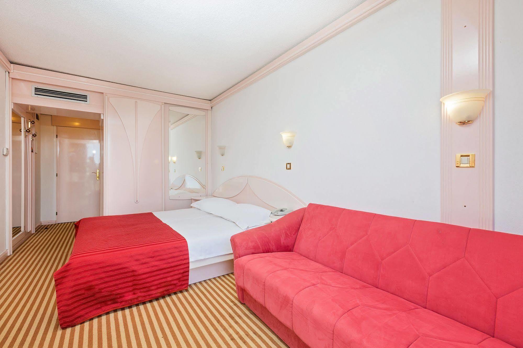 Hotel Zorna Plava Laguna بوريتش المظهر الخارجي الصورة