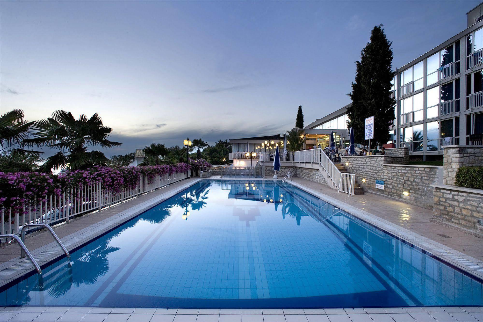 Hotel Zorna Plava Laguna بوريتش المظهر الخارجي الصورة